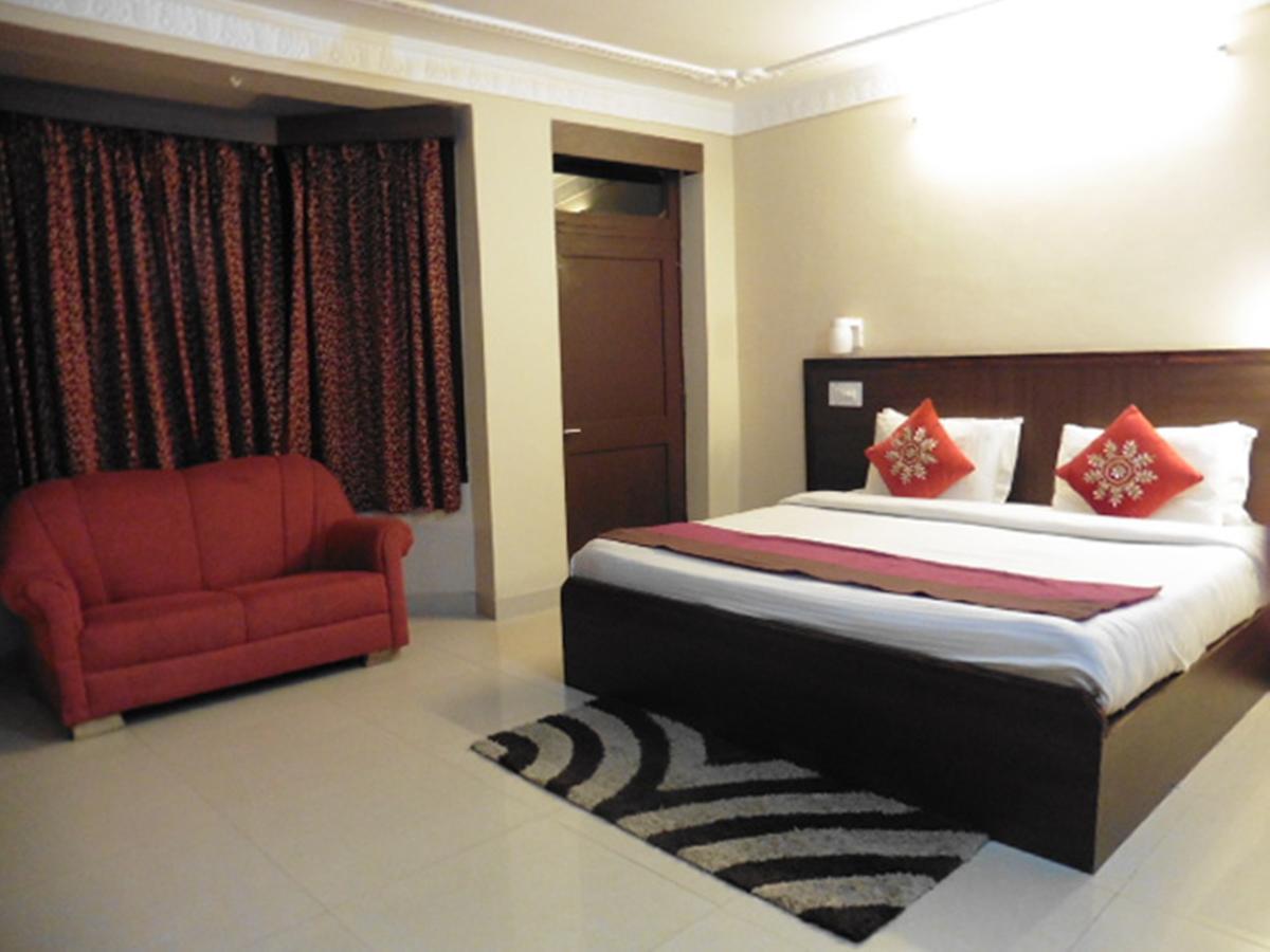 City Light Hotel Dalhousie Buitenkant foto