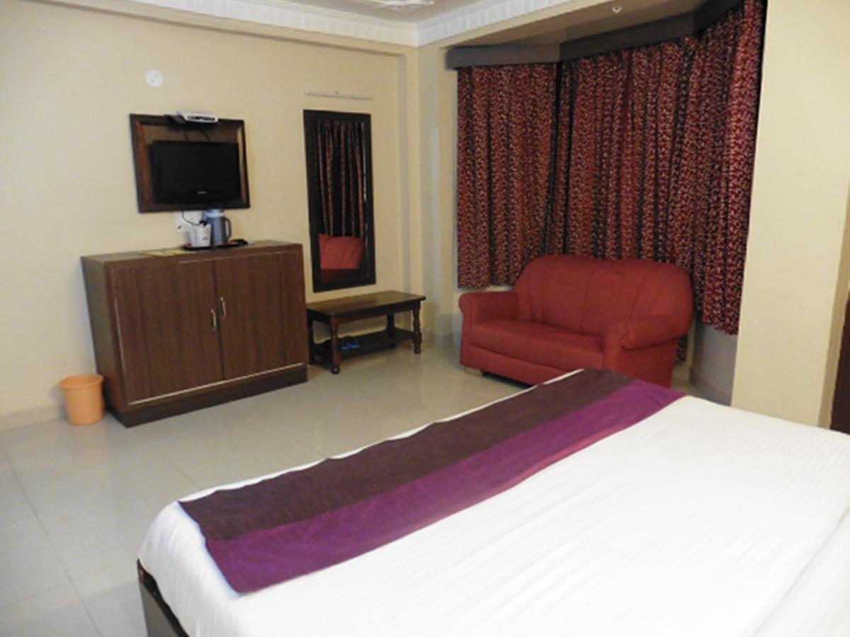 City Light Hotel Dalhousie Buitenkant foto