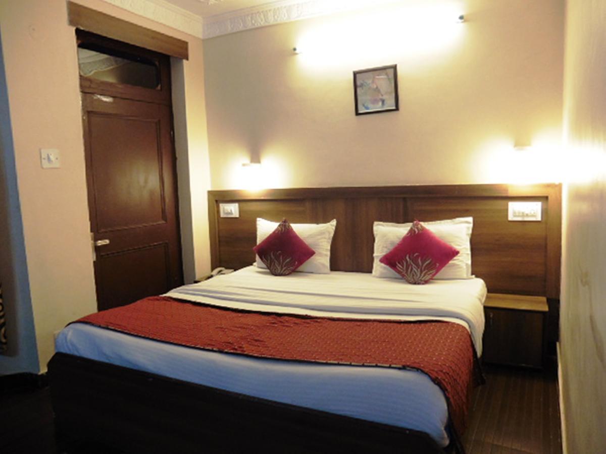 City Light Hotel Dalhousie Buitenkant foto