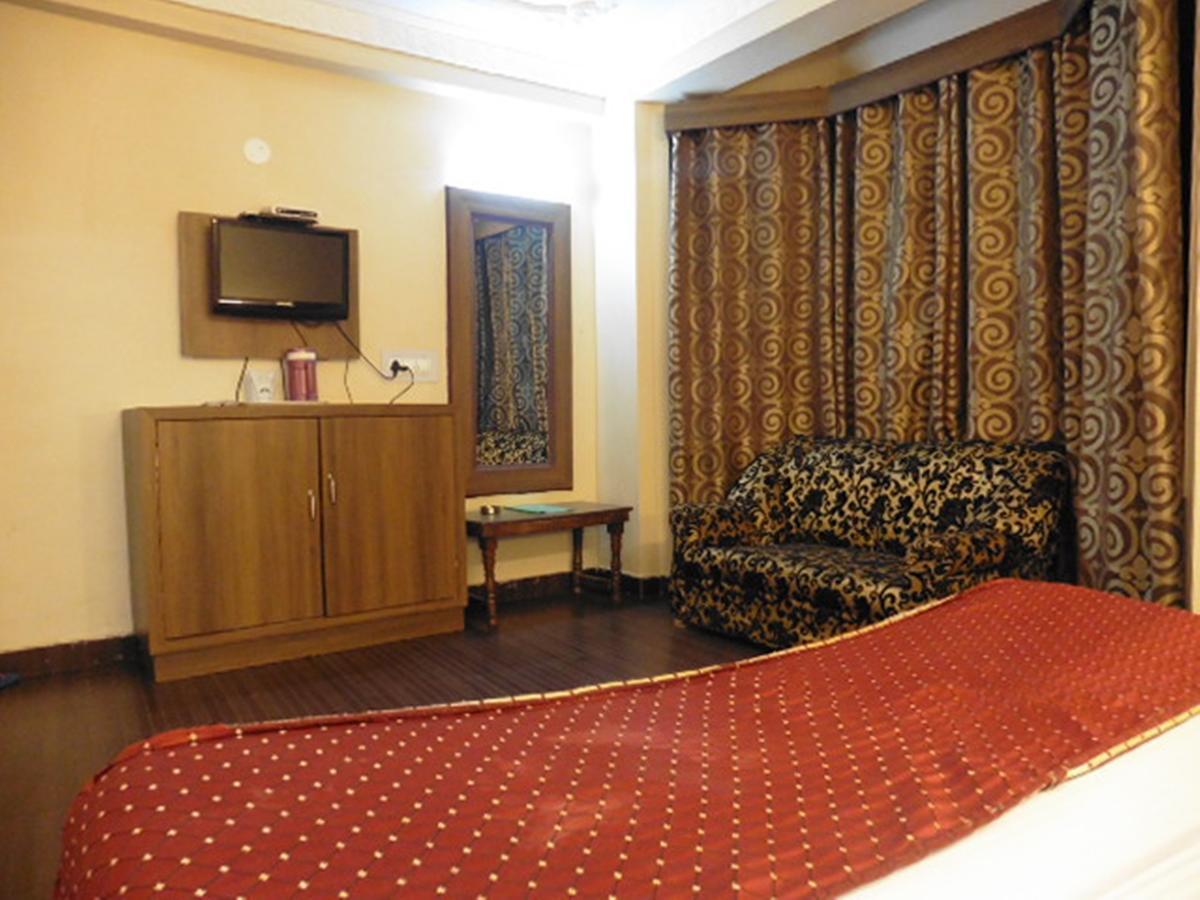 City Light Hotel Dalhousie Buitenkant foto